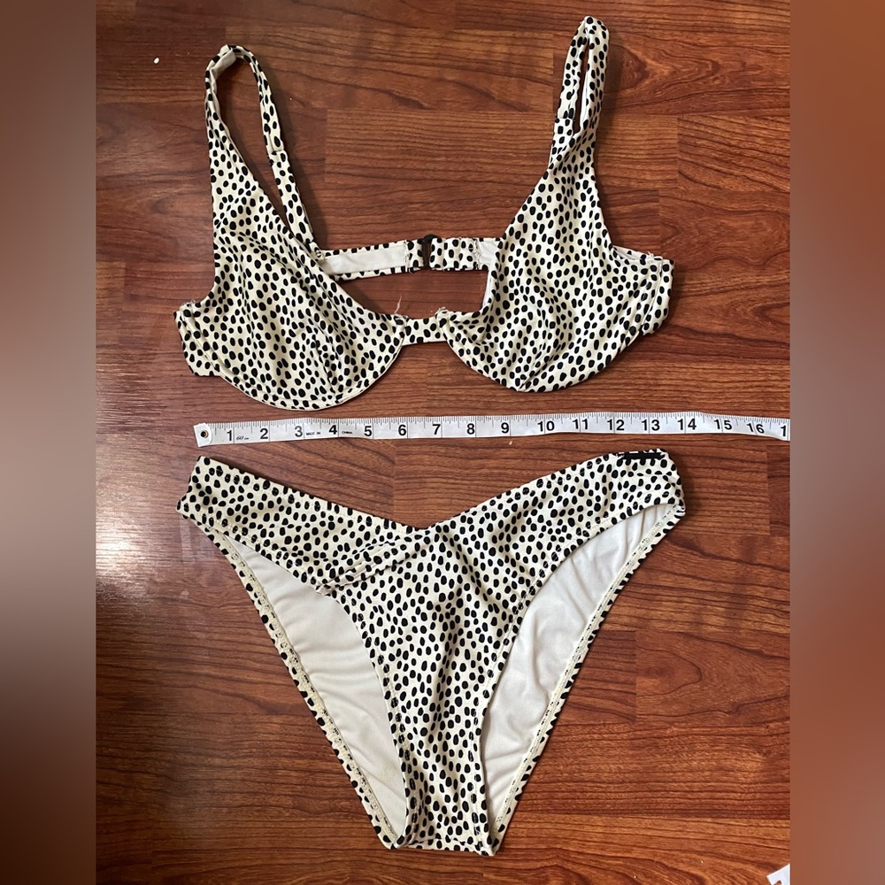 Kendall and Kylie cheetah print bikini